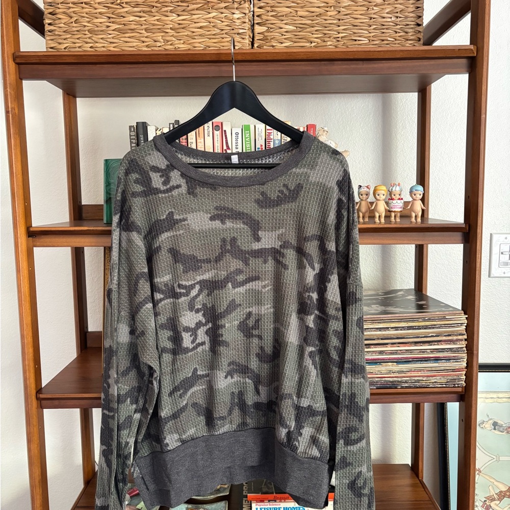 Urban Outfitters Olive & Charcoal Camo Waffle Knit Pullover